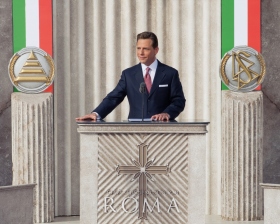 El Sr. David Miscavige, Presidente de la Junta de Religious Technology Center y líder eclesiástico de la religión de Scientology, presidió la inauguración de la nueva Iglesia de Scientology de Roma. 